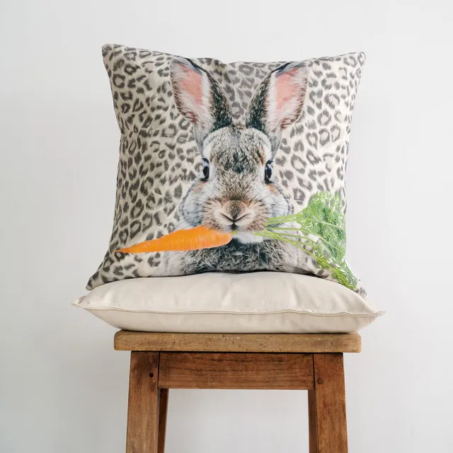 apelt-3104-kissenbezug-lieblingshase-auf-leo-ostern image 1