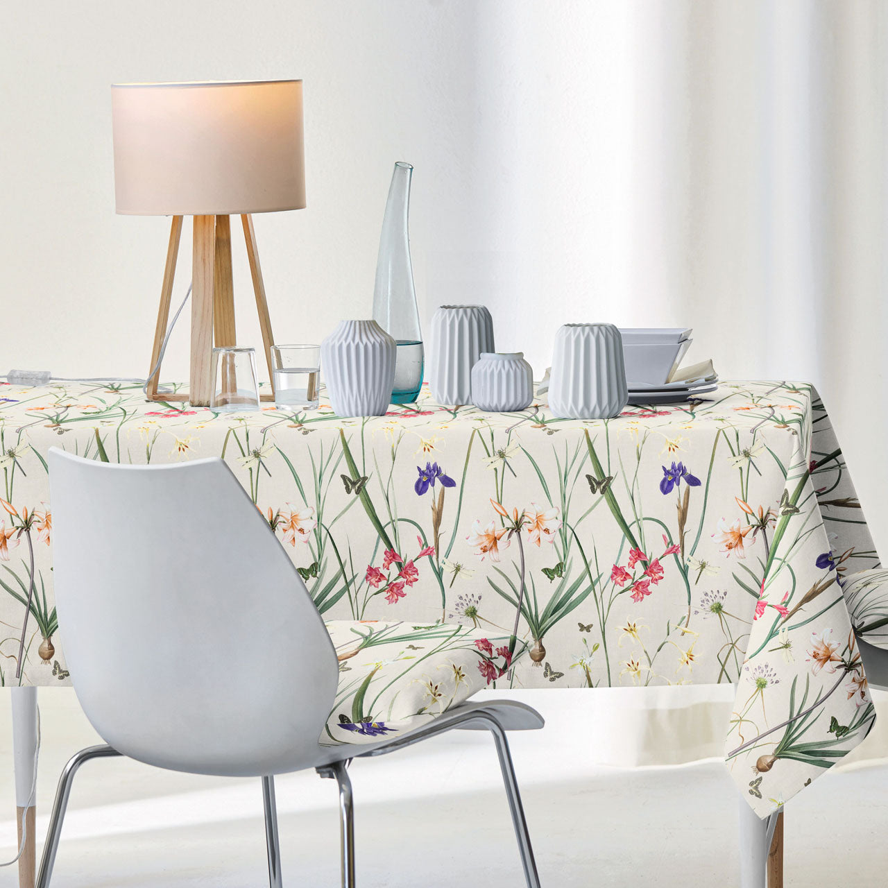 apelt-6720-tischdecke-springtime-mit-fr-hjahrsbl-ten-motiv image 6