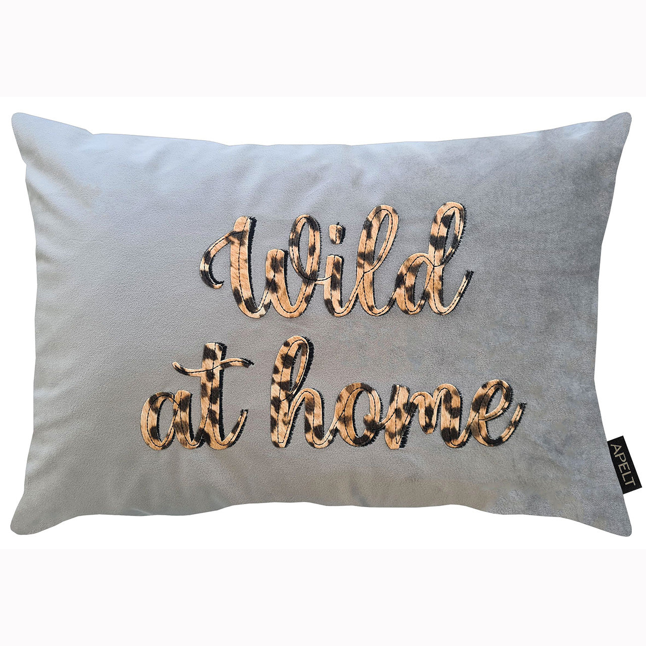 apelt-wild-statement-kissen-samt-bestickt-leo-wild-at-home image 1