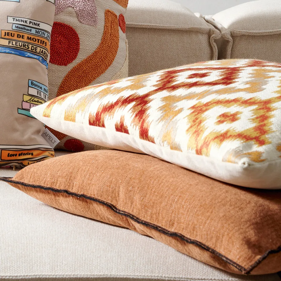 apelt-milan-dekokissen-ikat-design-wendekissen-mit-samt image 1