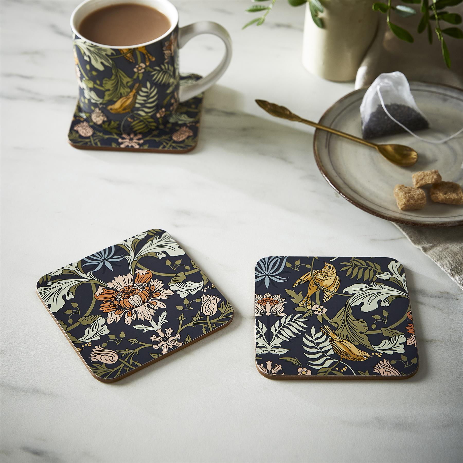 ulster-weavers-finch-flower-tasse-aus-new-bone-china-in-navy image 3