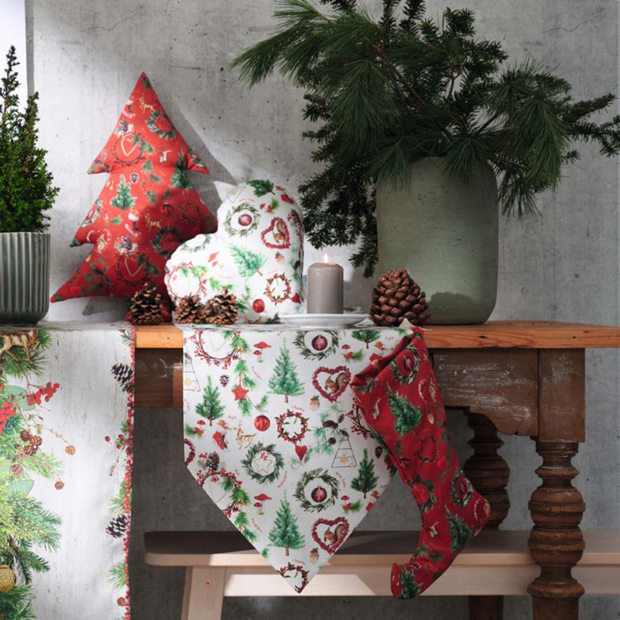 apelt-9528-tischband-winter-motiv-christmas-all-over image 2