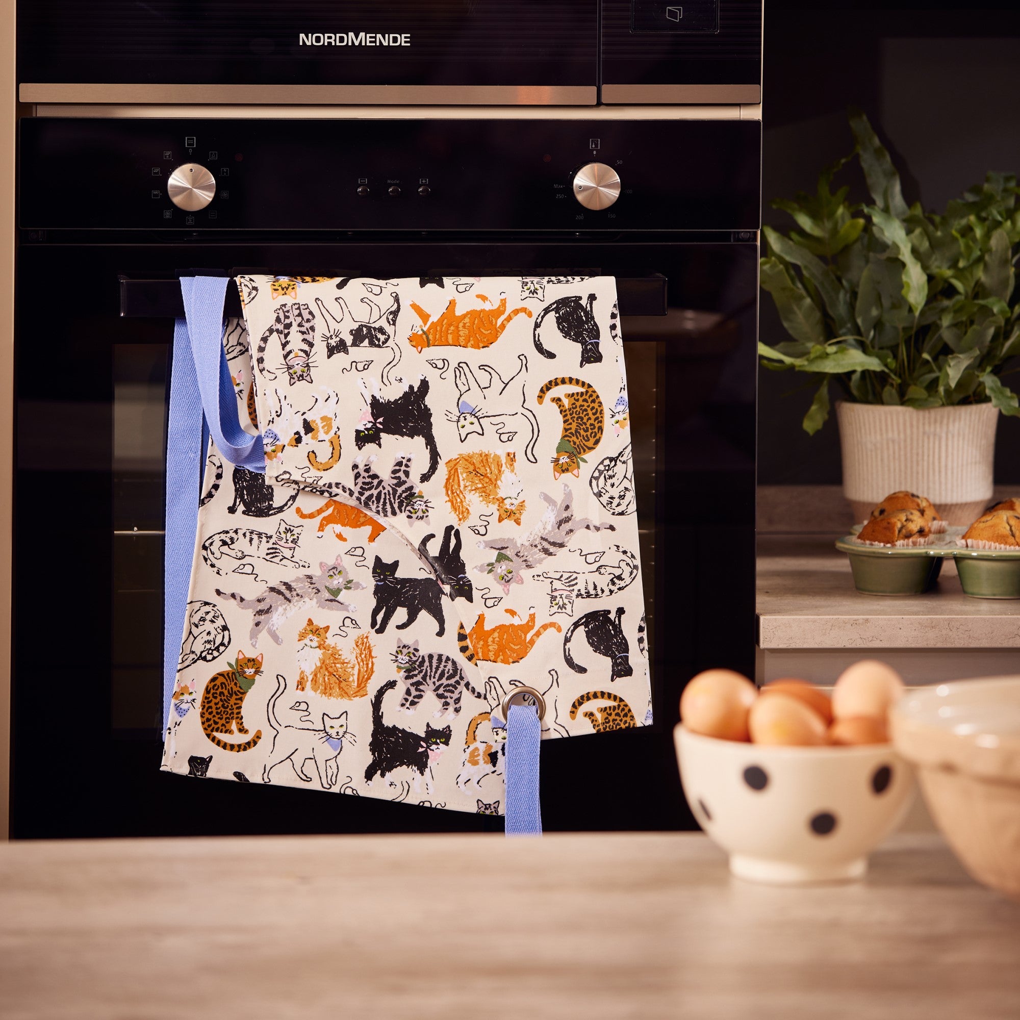 ulster-weavers-feline-friends-pvc-sch-rze-in-grau image 2