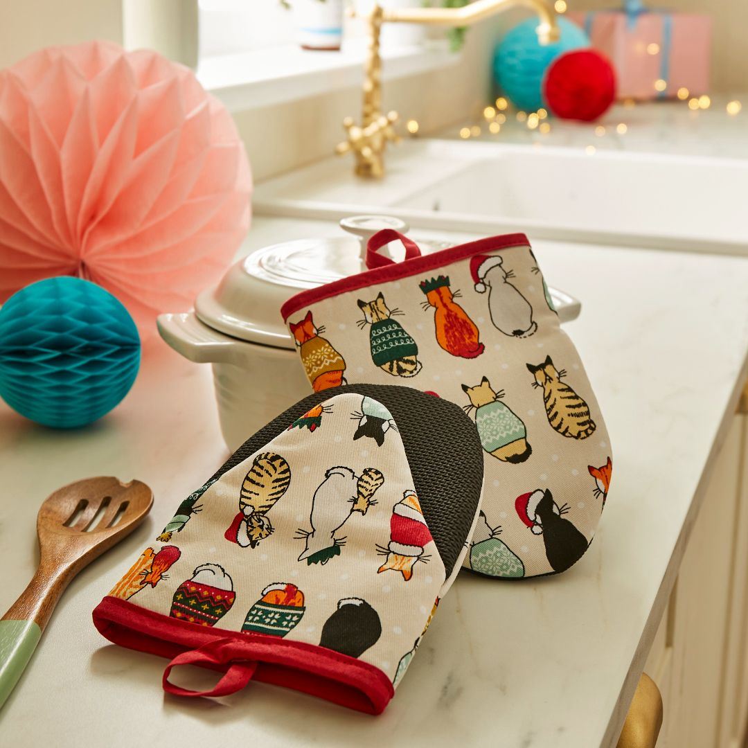 ulster-weavers-christmas-cats-in-waiting-topfhandschuhe-paar-rot-cream image 2