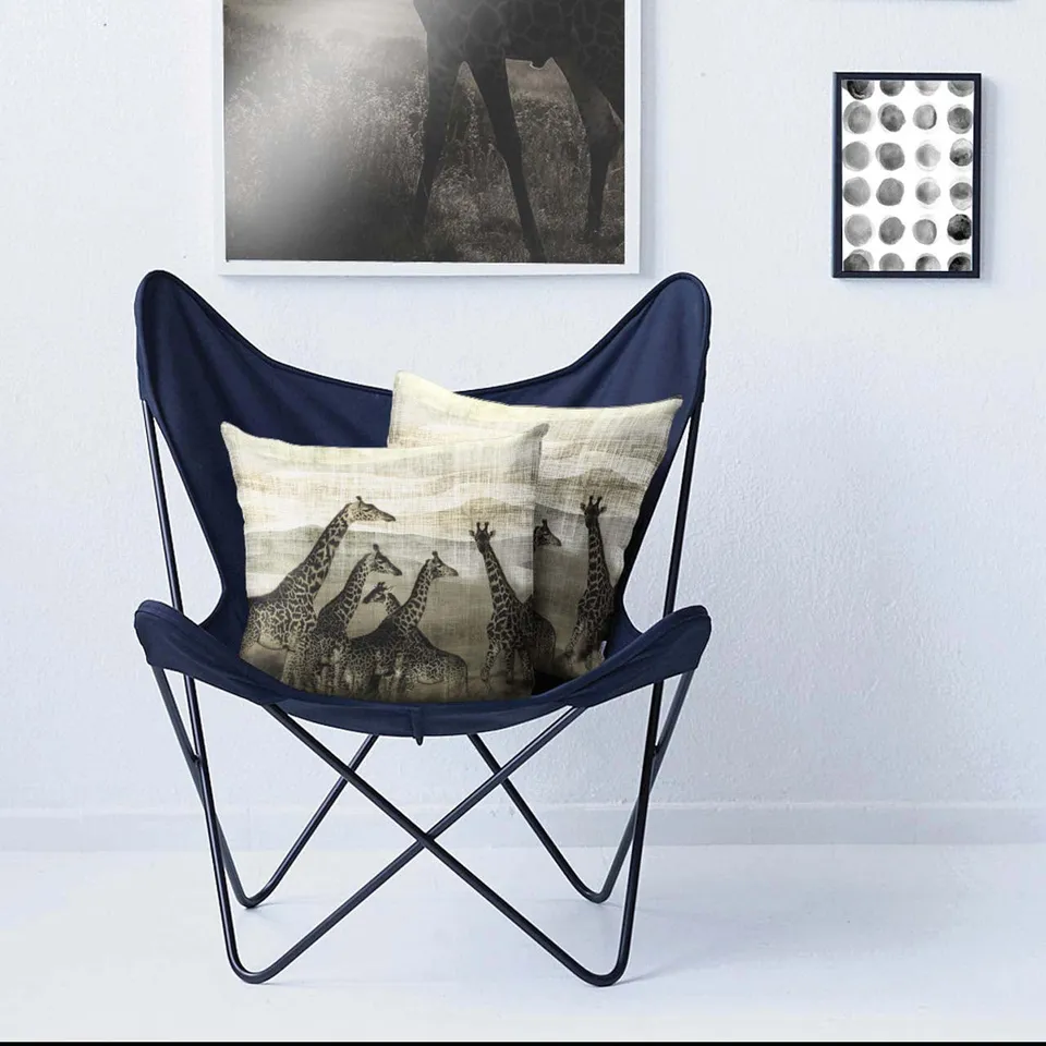 apelt-kalea-kissen-mit-safarimotiv-giraffen-baumwollkissen-mit-f-llung image 1
