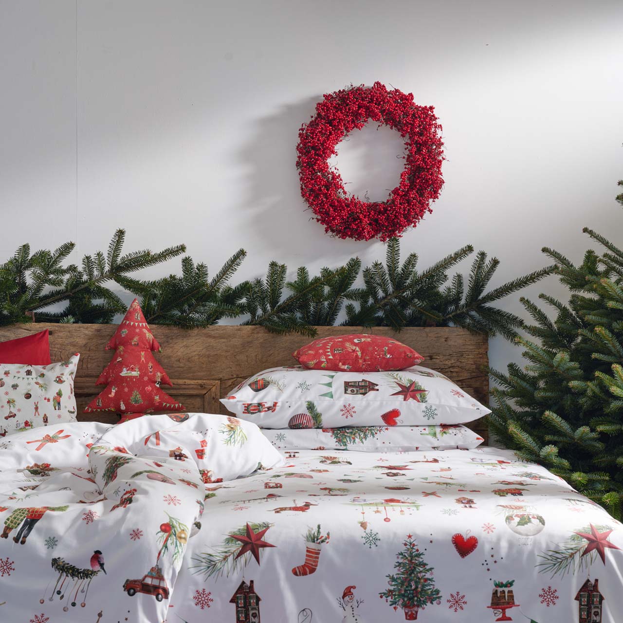 apelt-6200-kissen-winterwelt-christmas-all-over image 1
