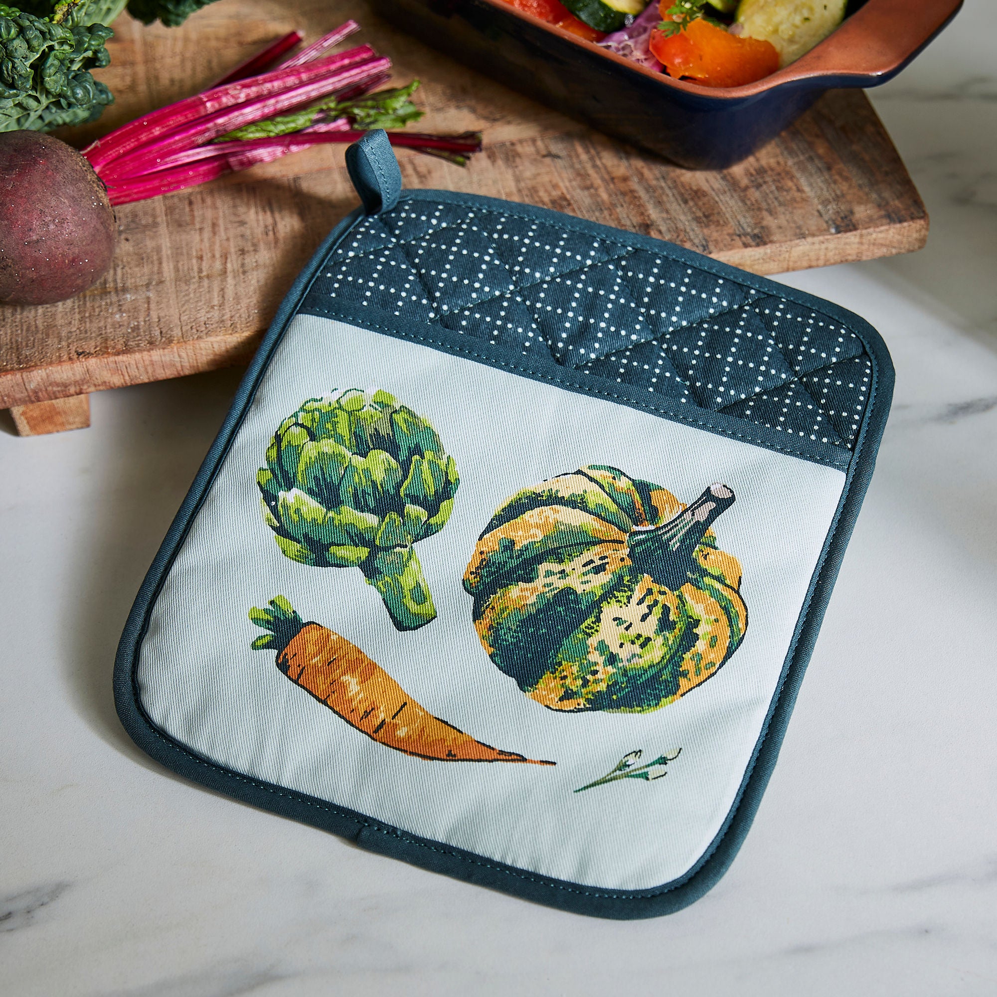 ulster-weavers-vegetable-medley-topfhandschuh-in-multicolour image 2