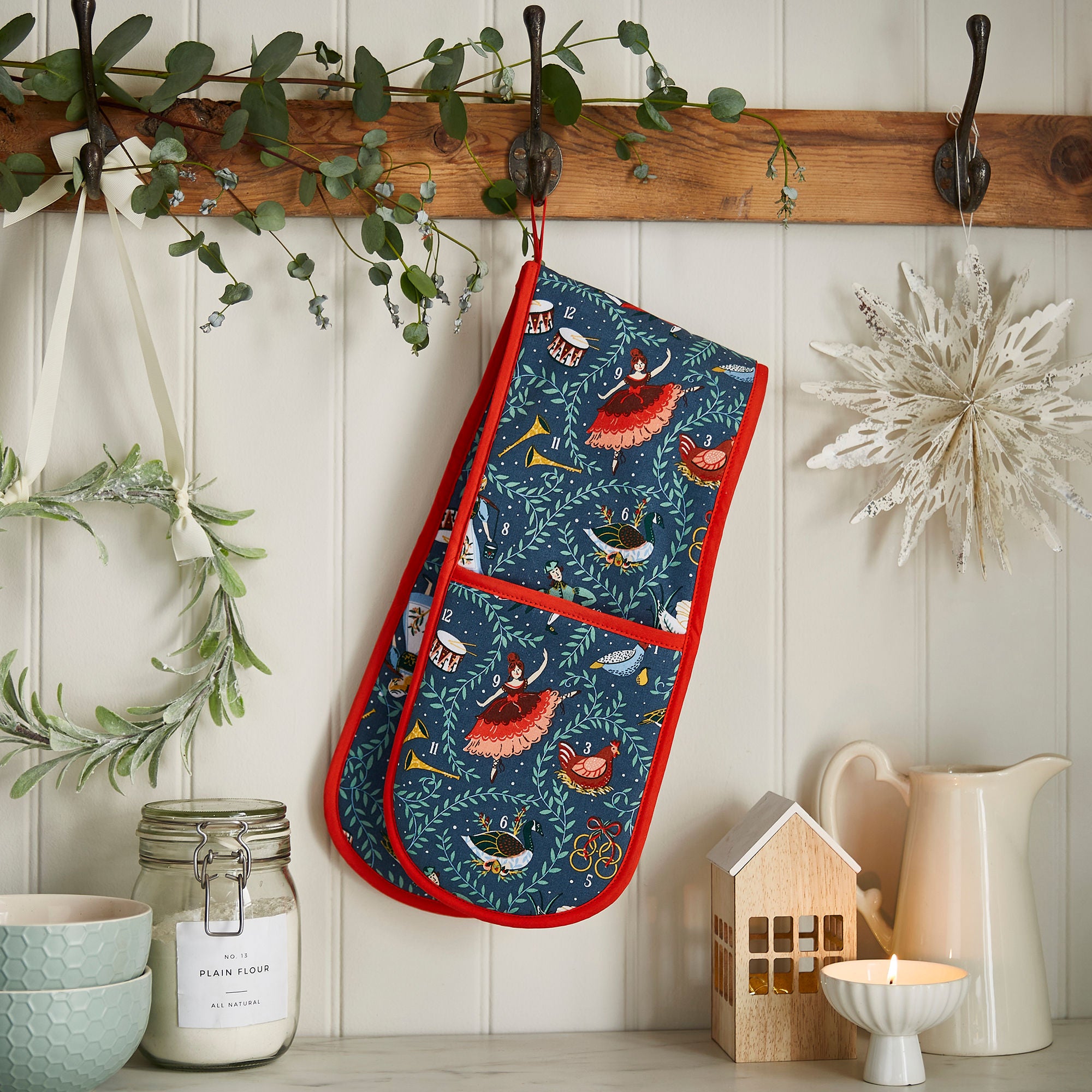ulster-weavers-12-days-of-christmas-doppel-topfhandschuh-in-blau image 2