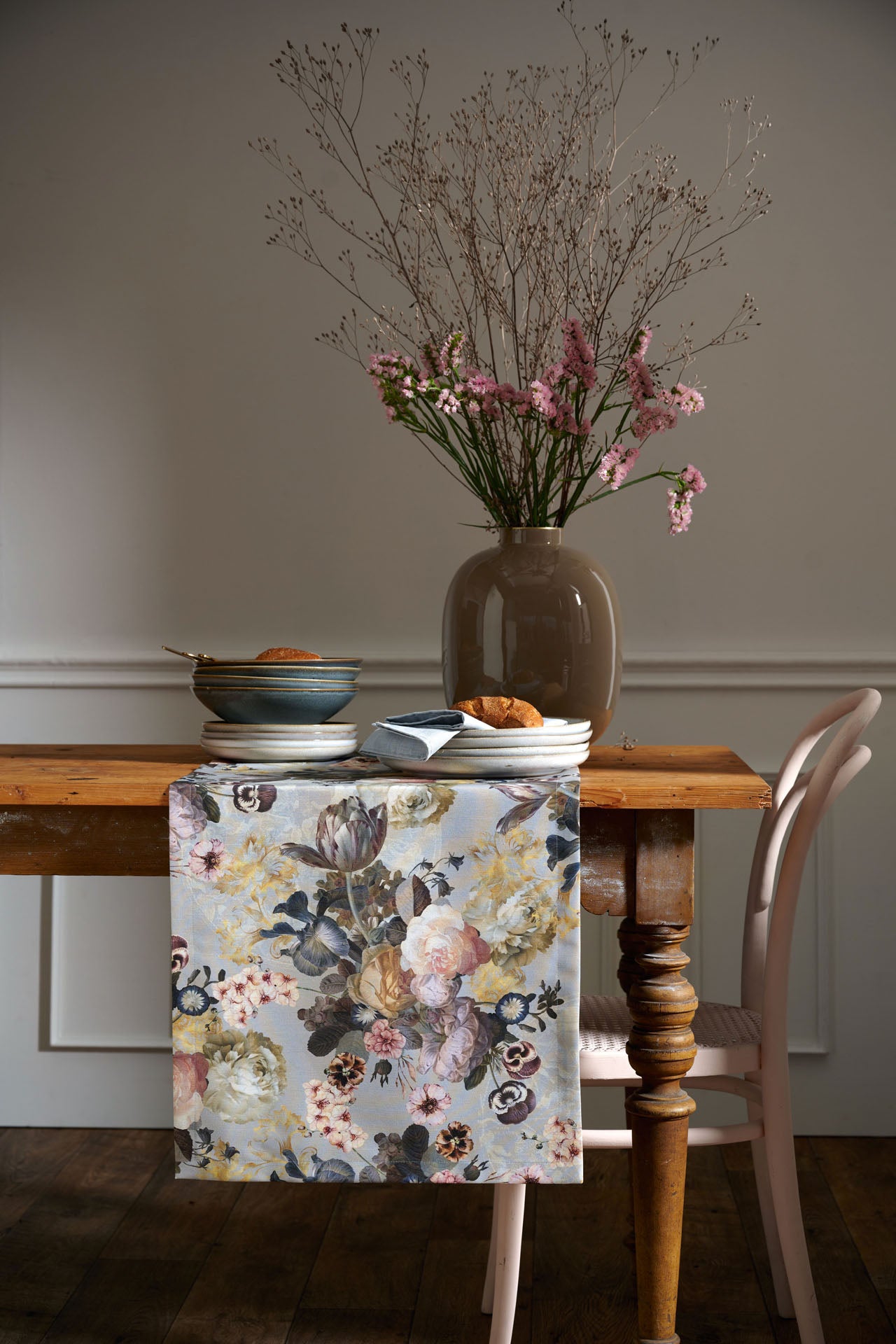 apelt-5451-tischdecke-mit-blumen-motiv image 8
