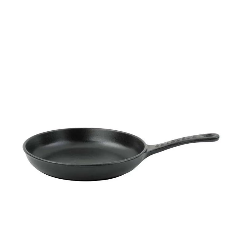 chasseur-bratpfanne-20-cm-emailliertes-gusseisen-matt-black-mit-gussgriff image 1