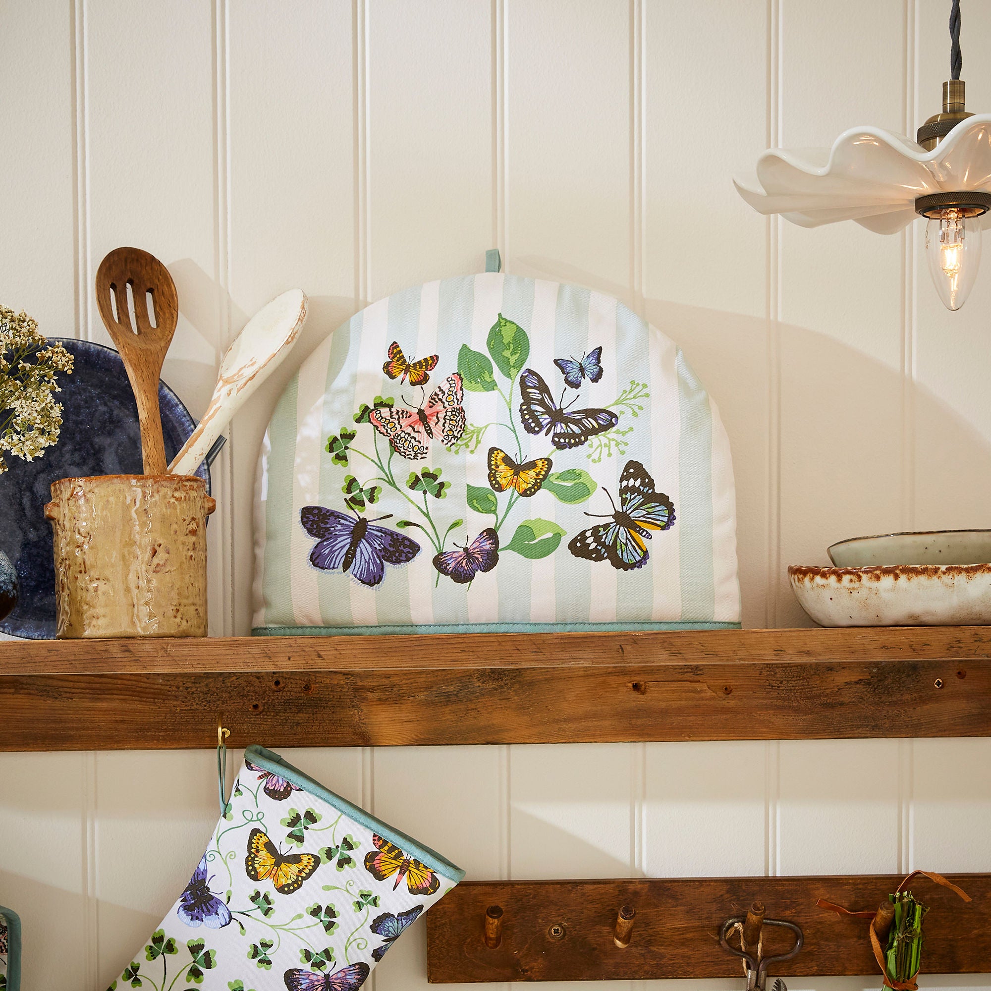 ulster-weavers-butterfly-grove-teekannenw-rmer-in-blau image 2