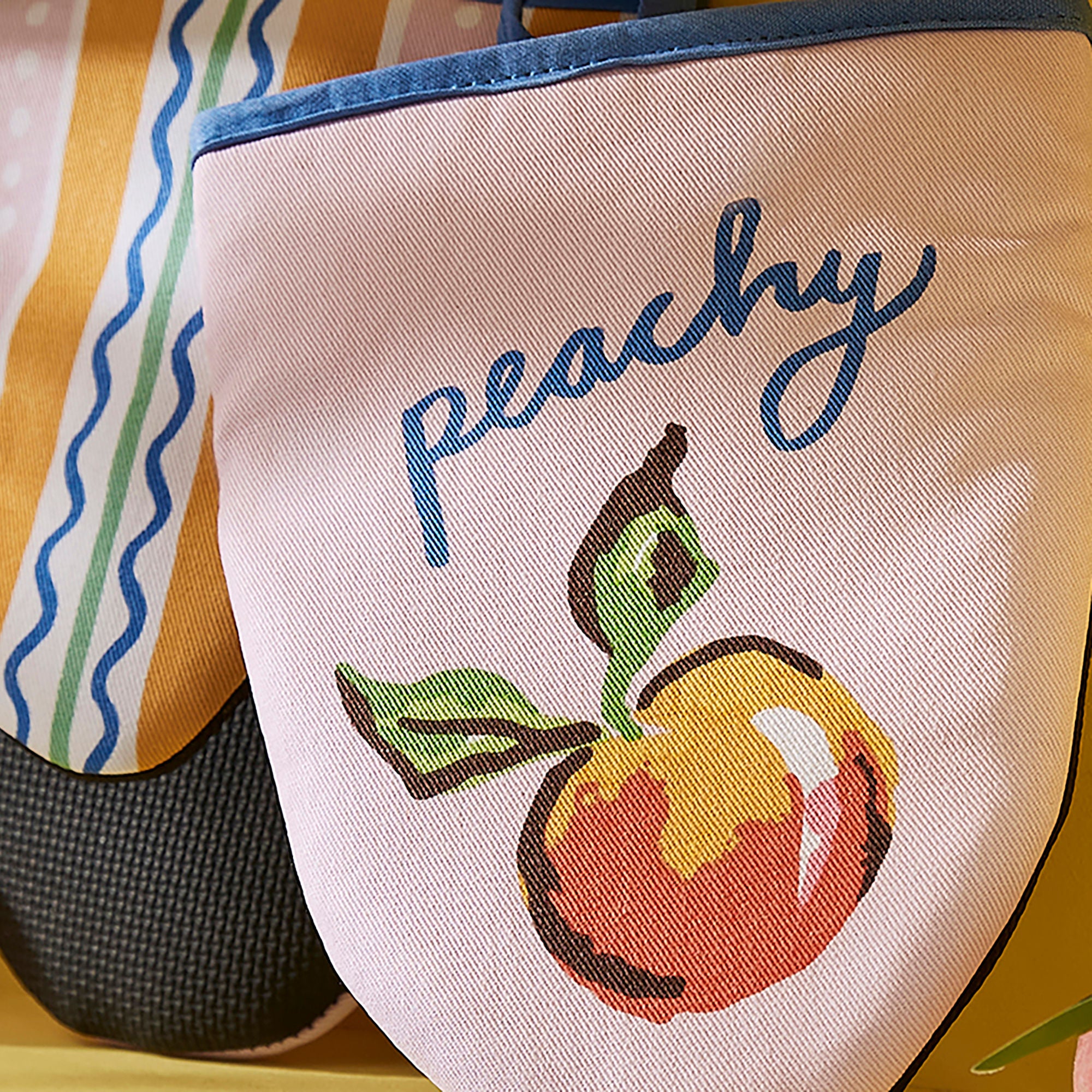 ulster-weavers-summer-fruits-mikrowellenhandschuh-paar-in-multicolour image 3