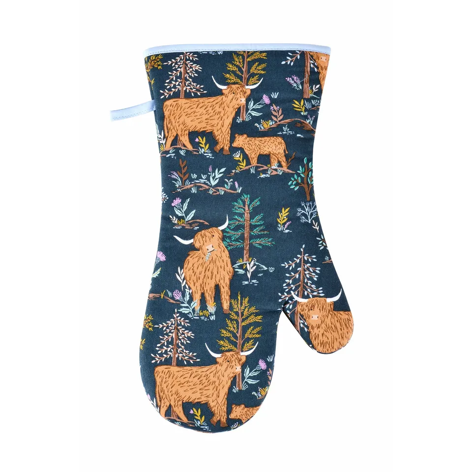 ulster-weavers-connie-the-cow-ofenhandschuh-lang-in-navy image 1