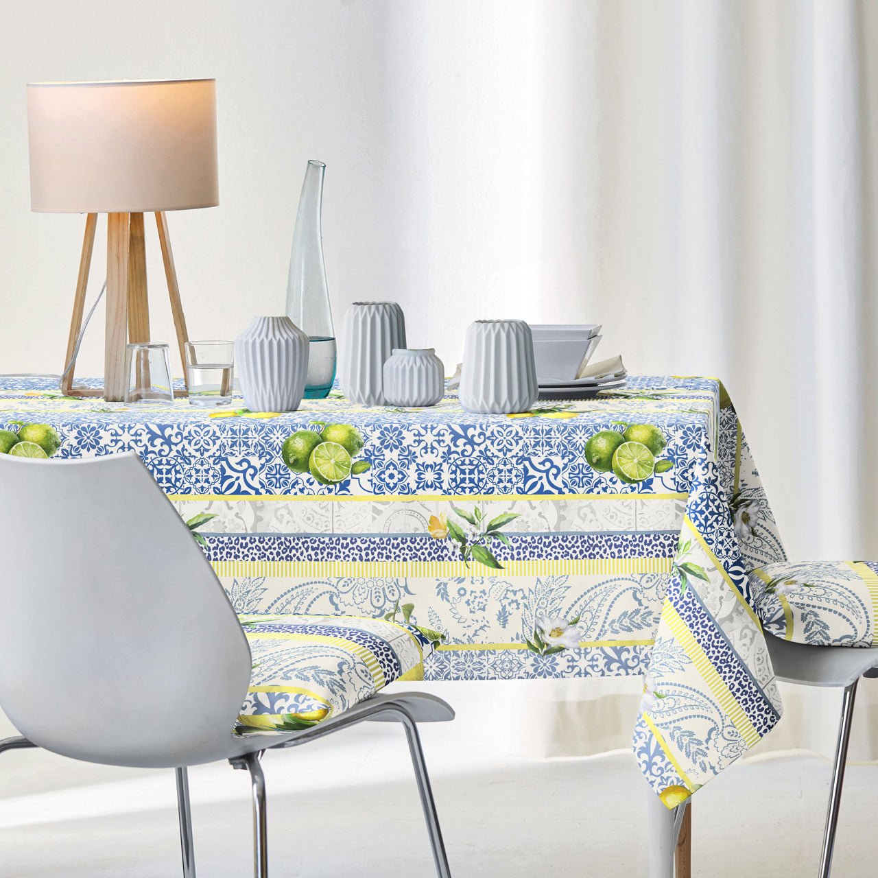 apelt-7005-tischdecke-paisley-und-azulejo-kachel-motiv image 3