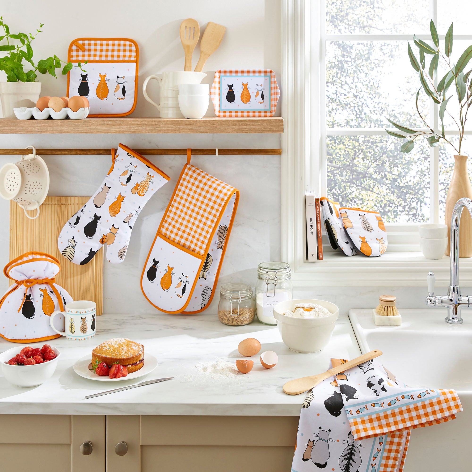 ulster-weavers-cats-in-waiting-serviertablett-klein-orange image 3