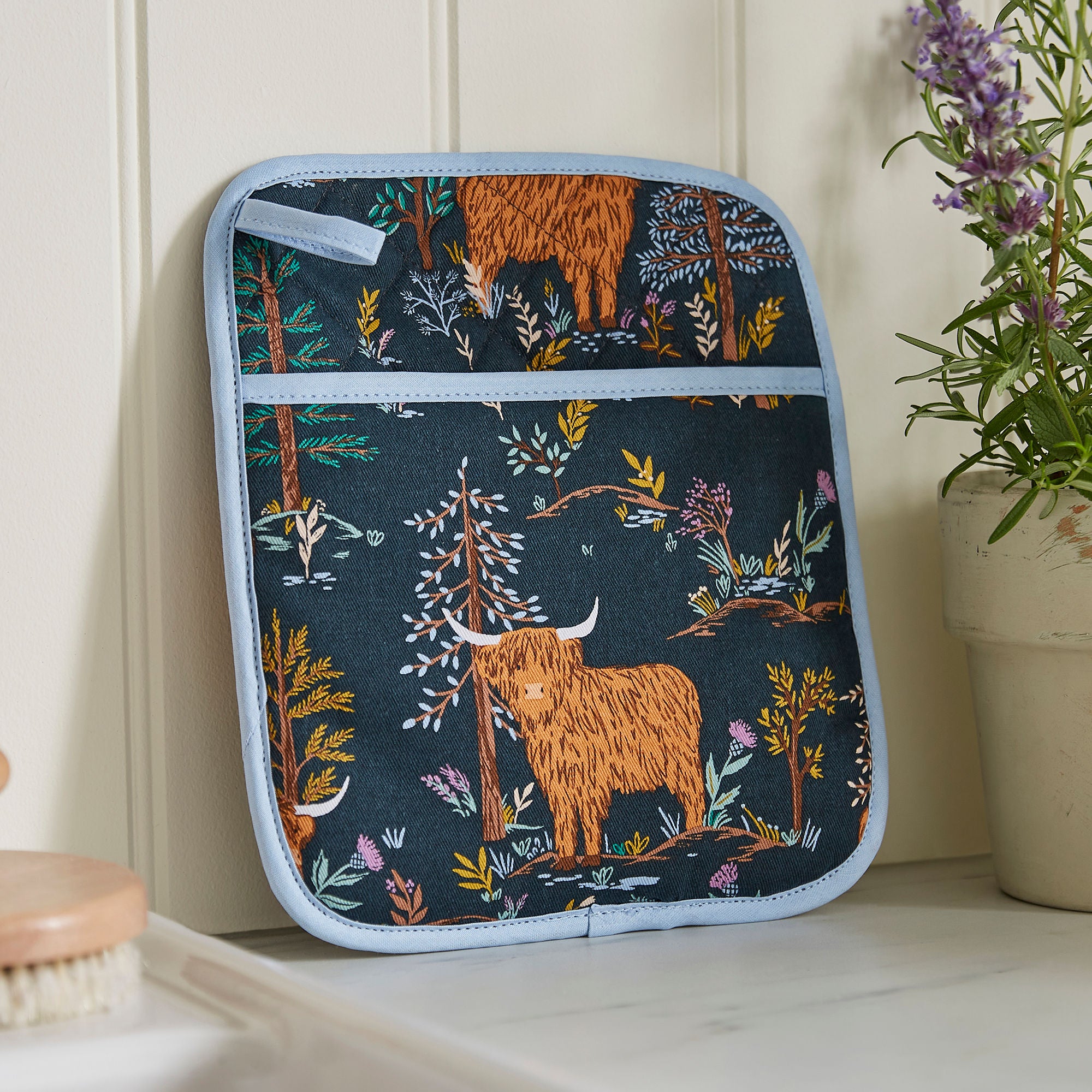 ulster-weavers-connie-the-cow-topfhandschuh-navy image 2