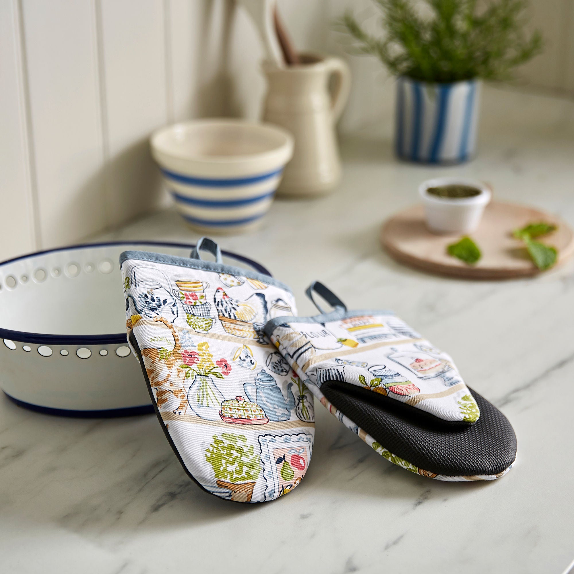 ulster-weavers-pantry-cats-topfhandschuhe-paar-bunt image 2
