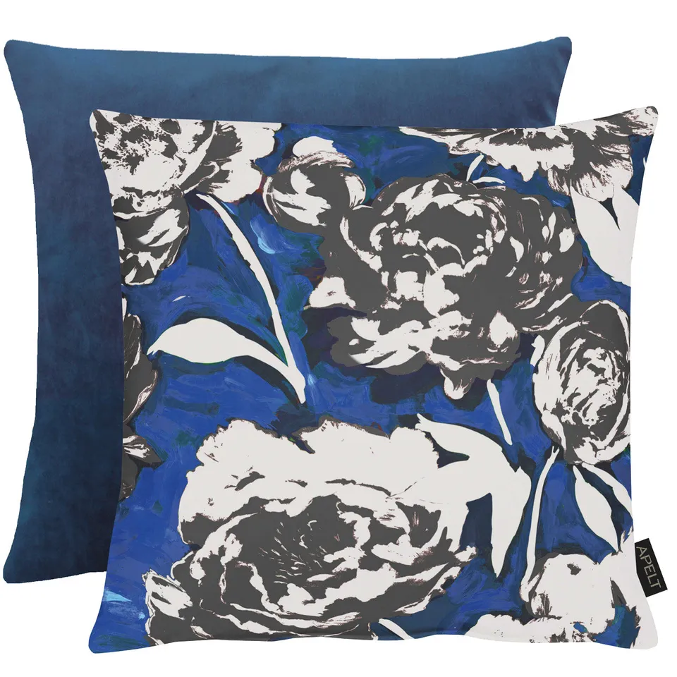 apelt-evelyn-kissen-schwarz-wei-rosen-blau-wendekissen-samt image 1