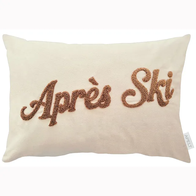 apelt-apres-ski-samtkissen-mit-stickerei-rechteckig image 1