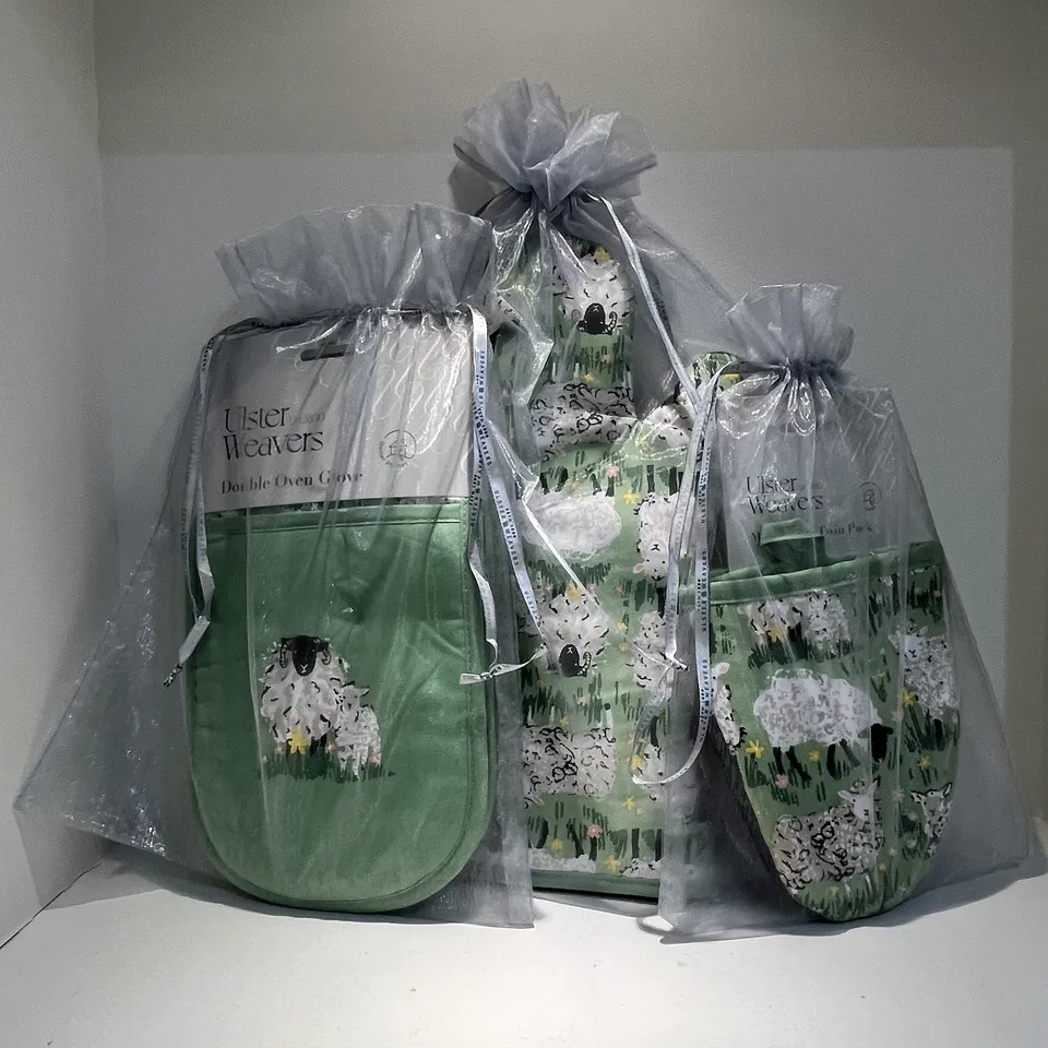 ulster-weavers-organza-geschenkbeutel-mit-kordelzug-in-silber image 1
