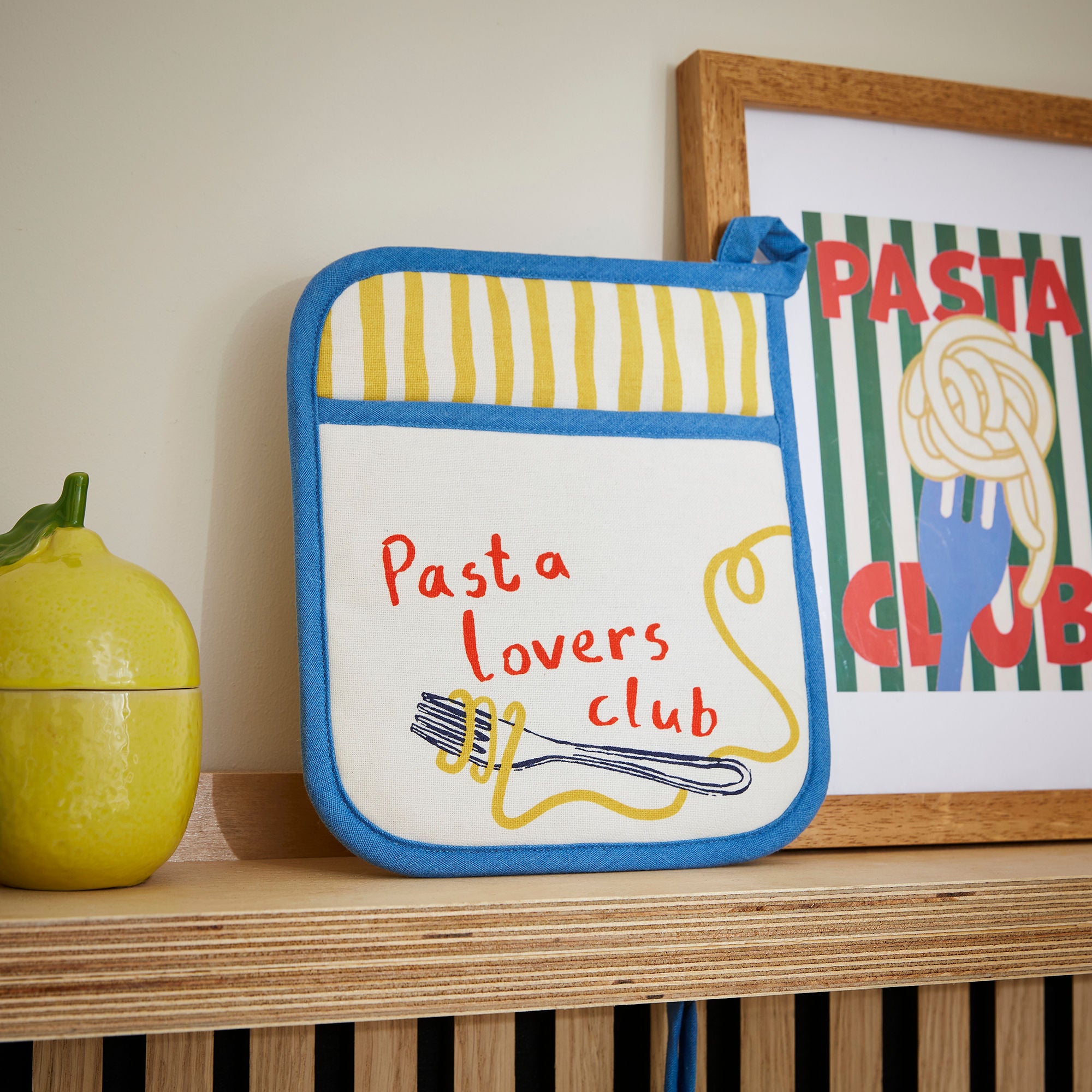 ulster-weavers-pasta-lovers-club-topflappen-in-gelb image 2