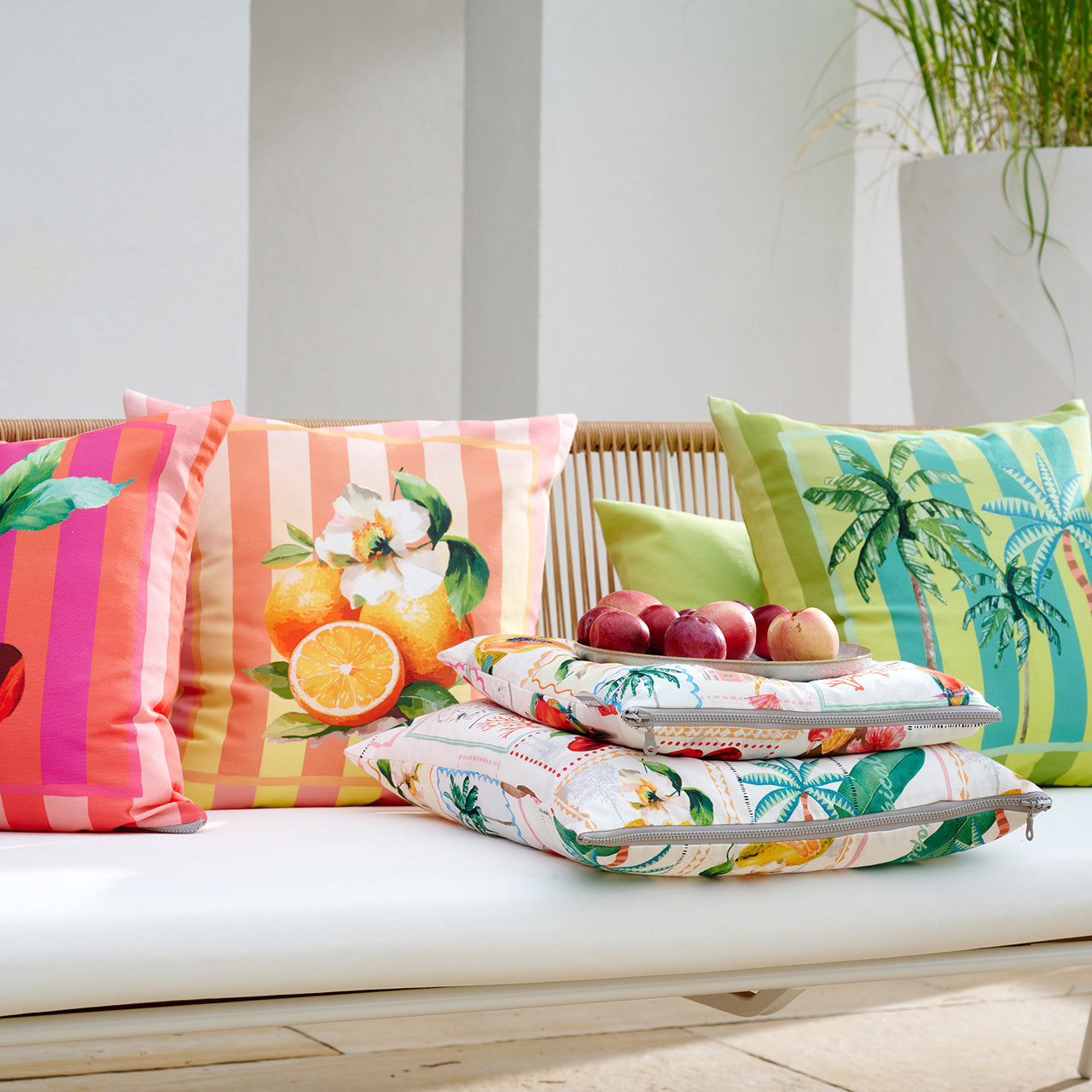 apelt-3814-kissenbezug-exotisches-patchdesign-outdoor-mit-fleckschutz image 5