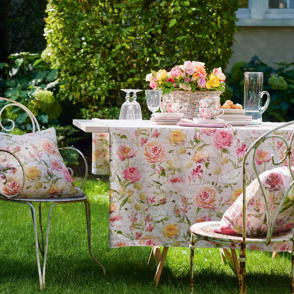 apelt-7701-mitteldecke-rosen-sommerbl-ten-summergarden image 1