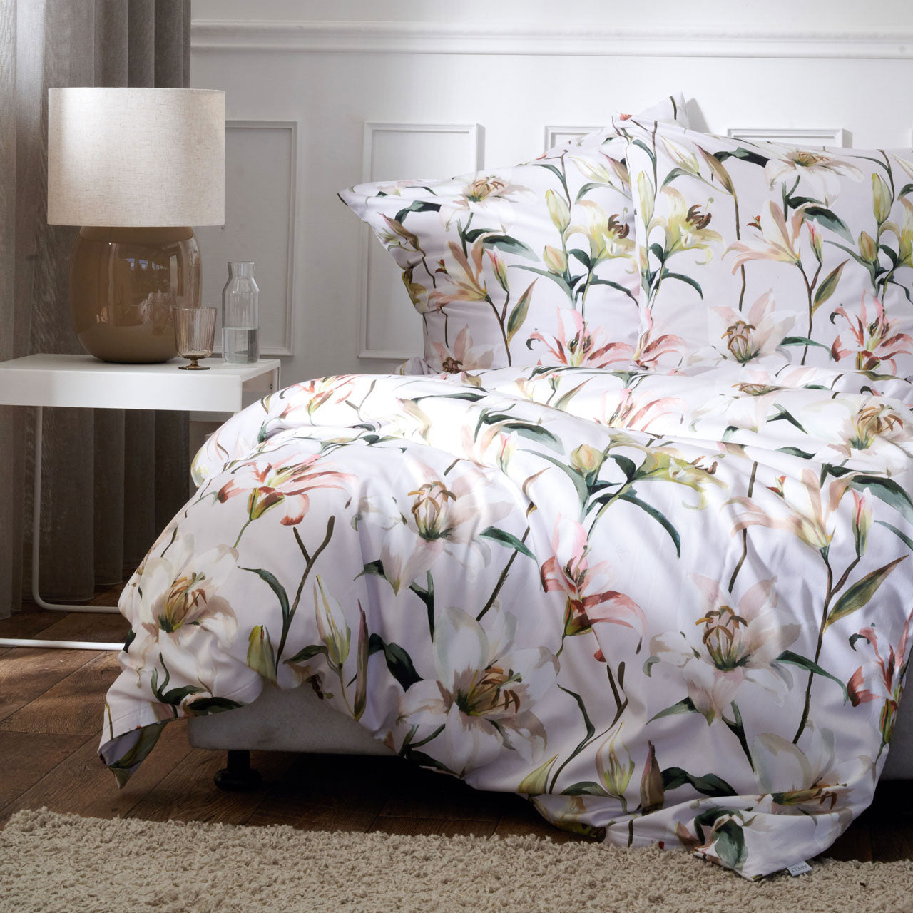 apelt-lilia-bettw-sche-baumwoll-satin-lilien-colour-your-night image 7