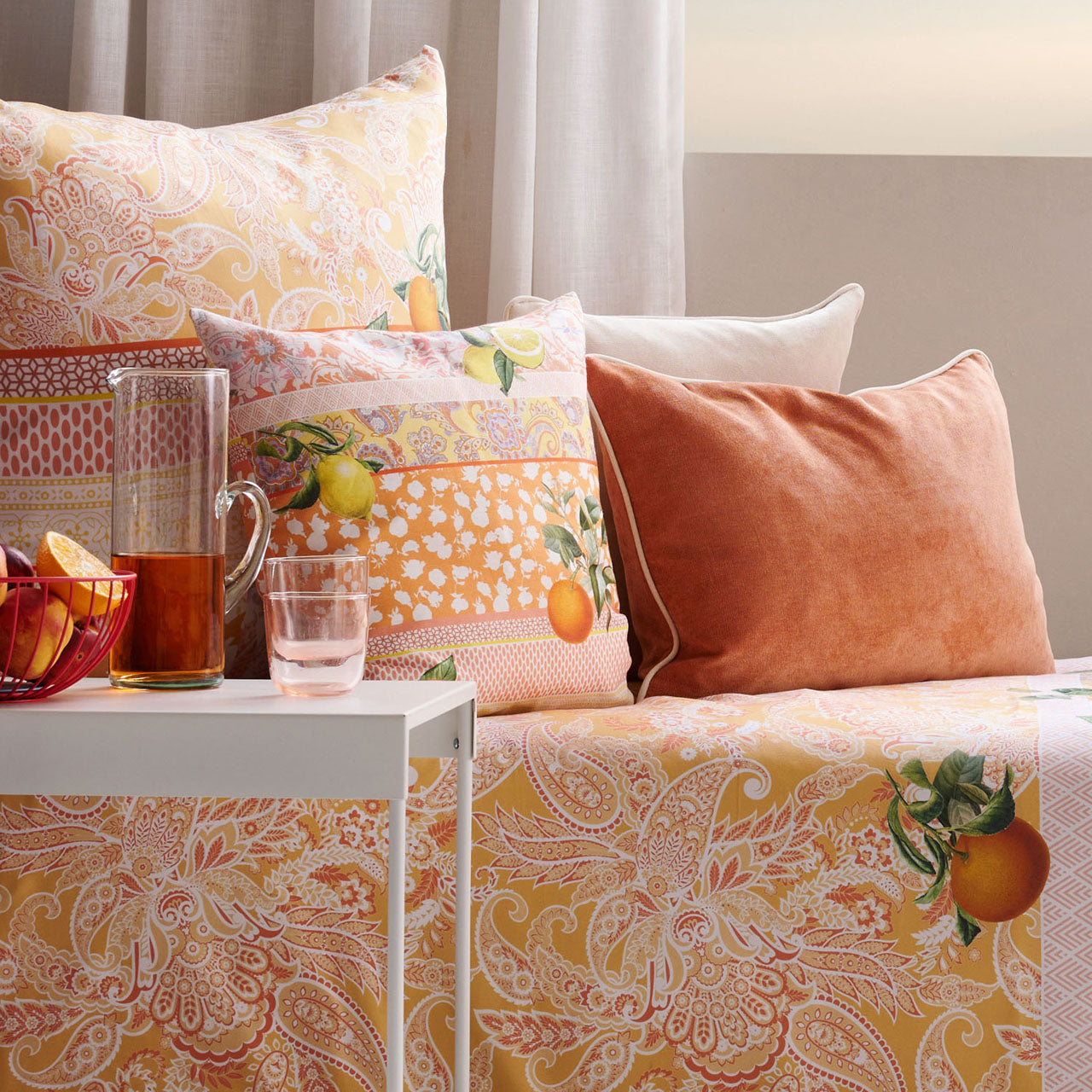 apelt-6754-kissenbezug-paisley-citrus-aperol-summertime image 2