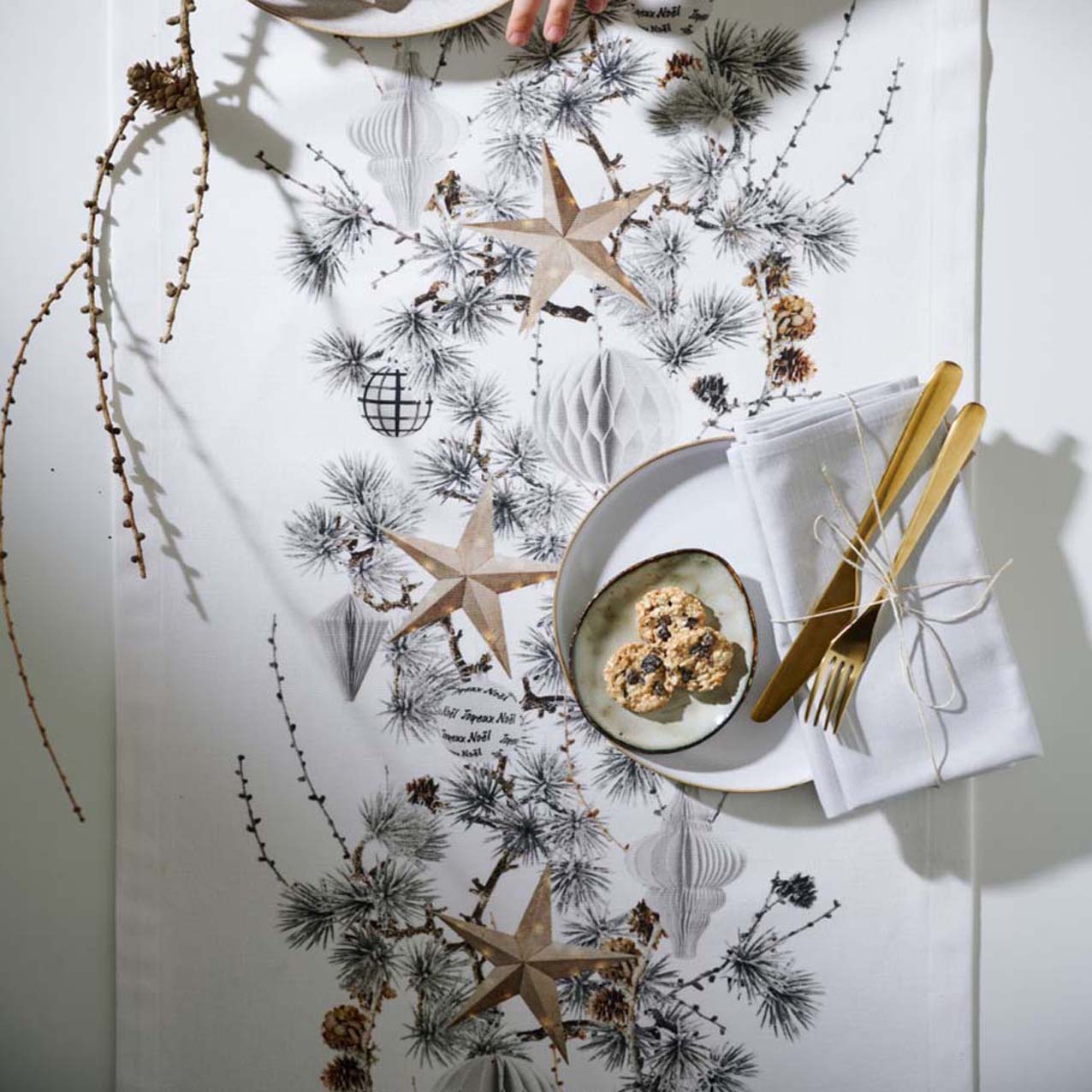 apelt-4641-kissen-weihnachtsgirlandenmotiv-mit-f-llung image 3