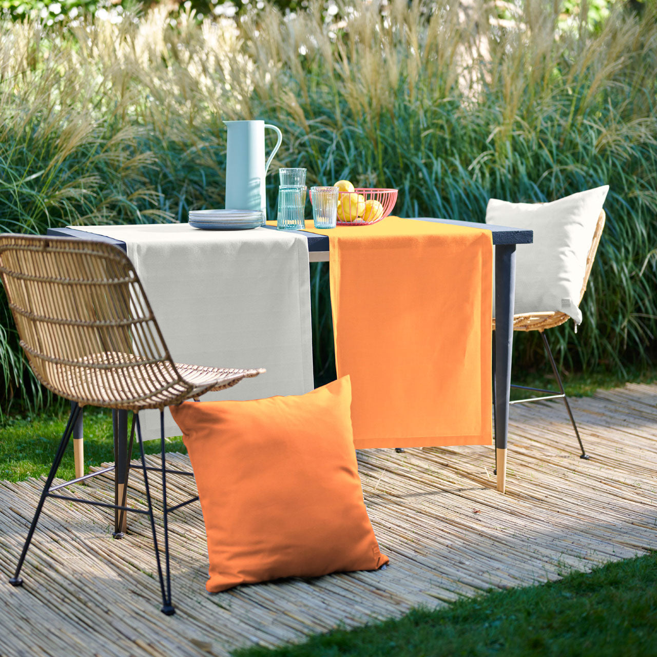 apelt-3800-tischdecke-uni-outdoor-mit-fleckschutz image 2