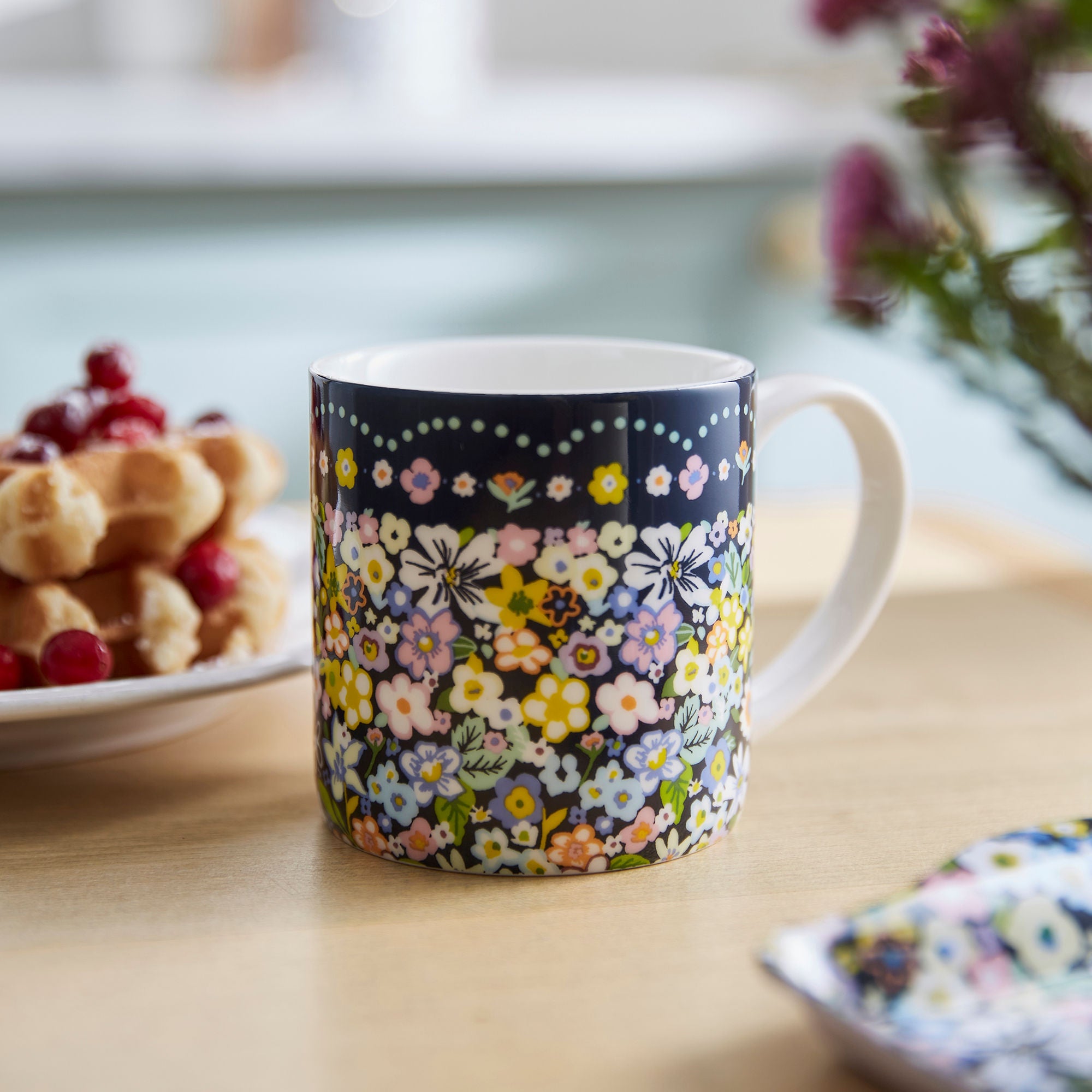 ulster-weavers-confetti-floral-becher-bone-china-mehrfarbig image 2