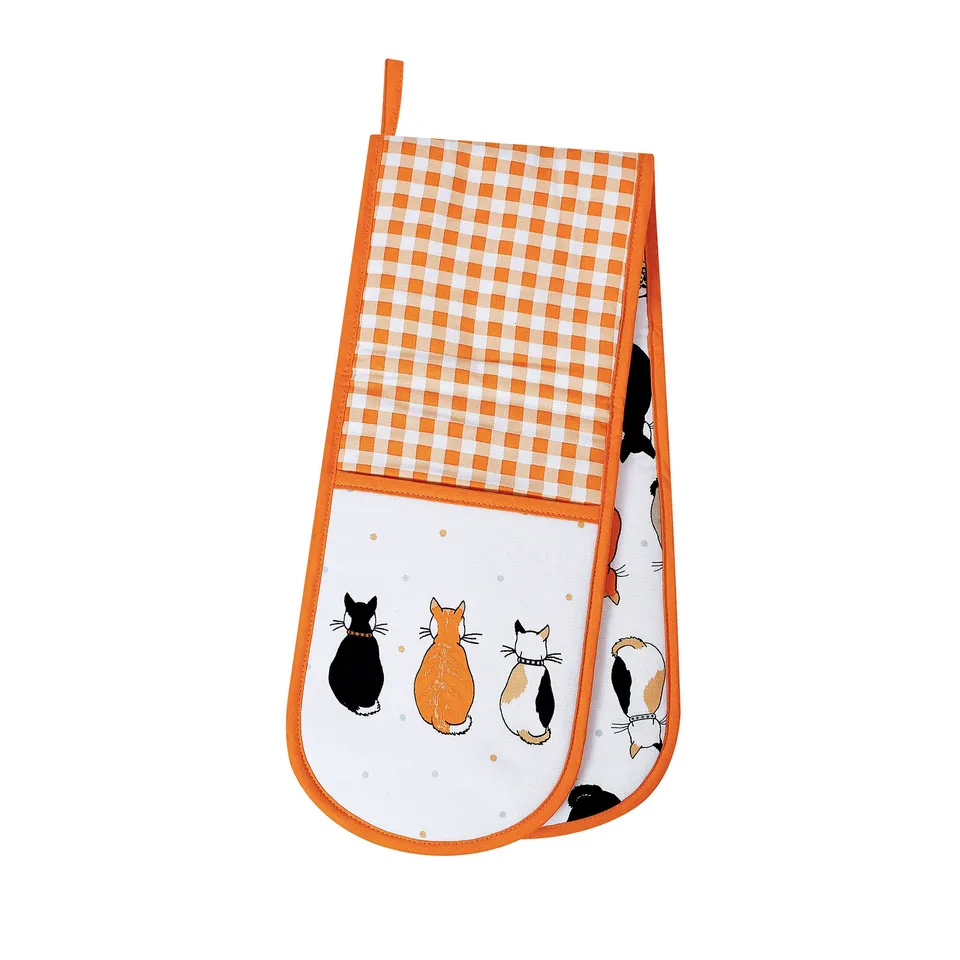 ulster-weavers-cats-in-waiting-2026-doppel-ofenhandschuh-in-orange image 1