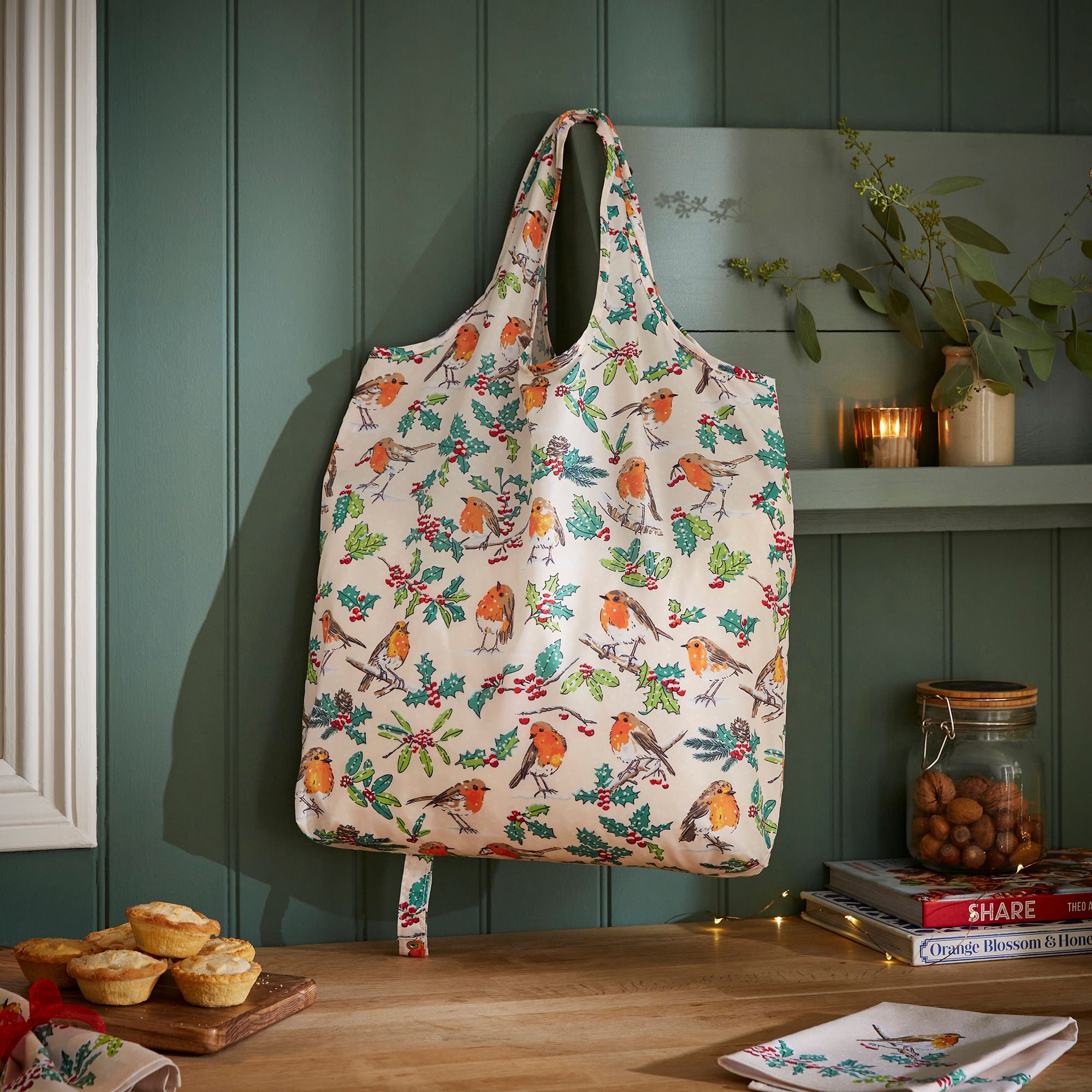 ulster-weavers-christmas-robins-faltbare-tasche-medium-gr-n image 2