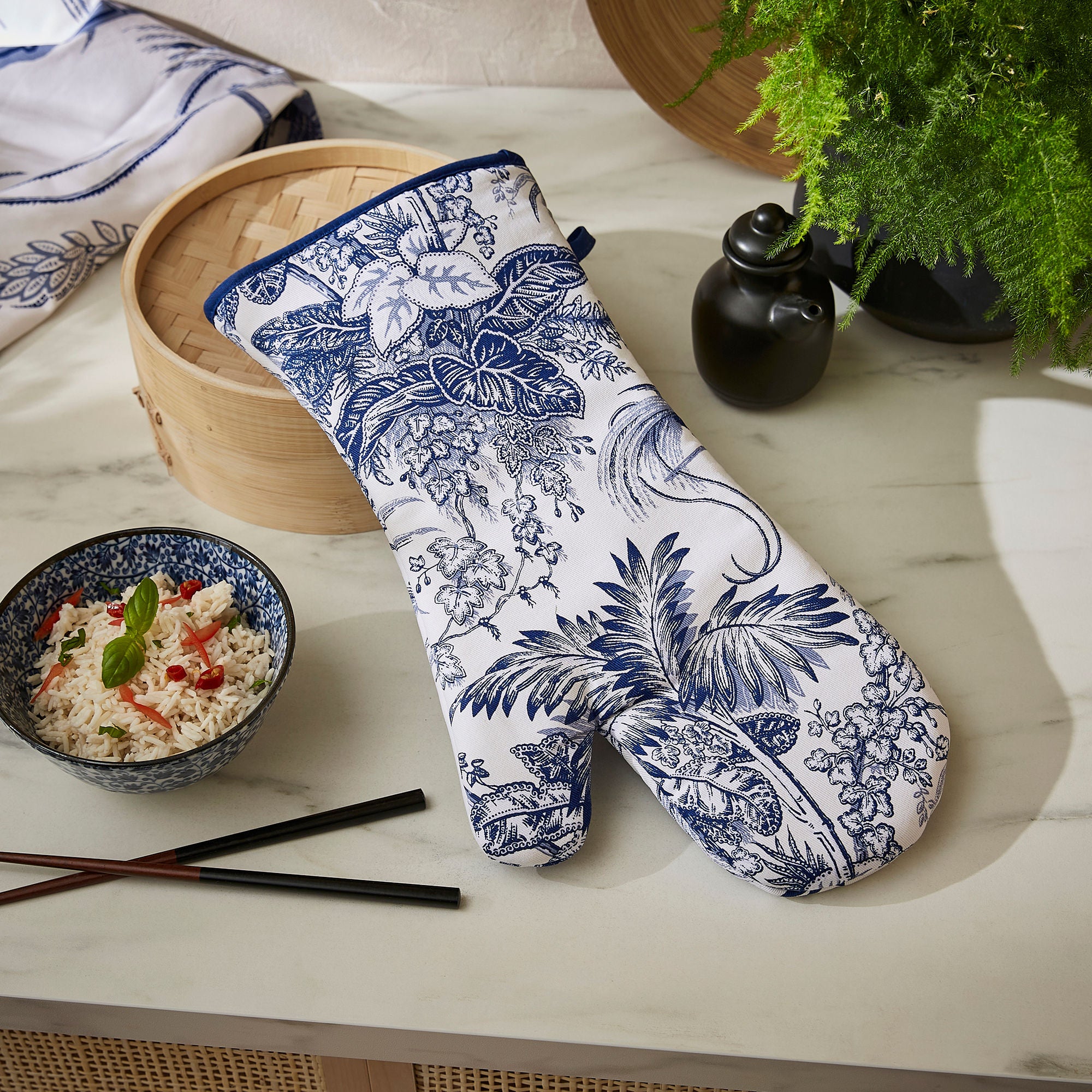 ulster-weavers-willow-toile-ofenhandschuh-gauntlet-blau image 2